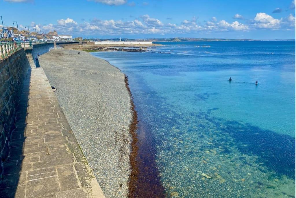 Spacious 1 Bedroom Near Seafront * Penzance